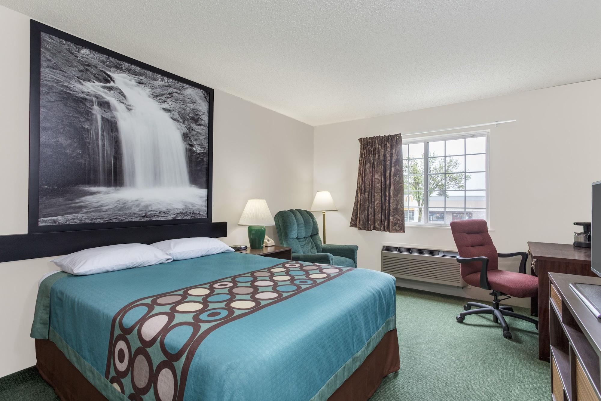 Hotel Super 8 By Wyndham Reedsburg Extérieur photo