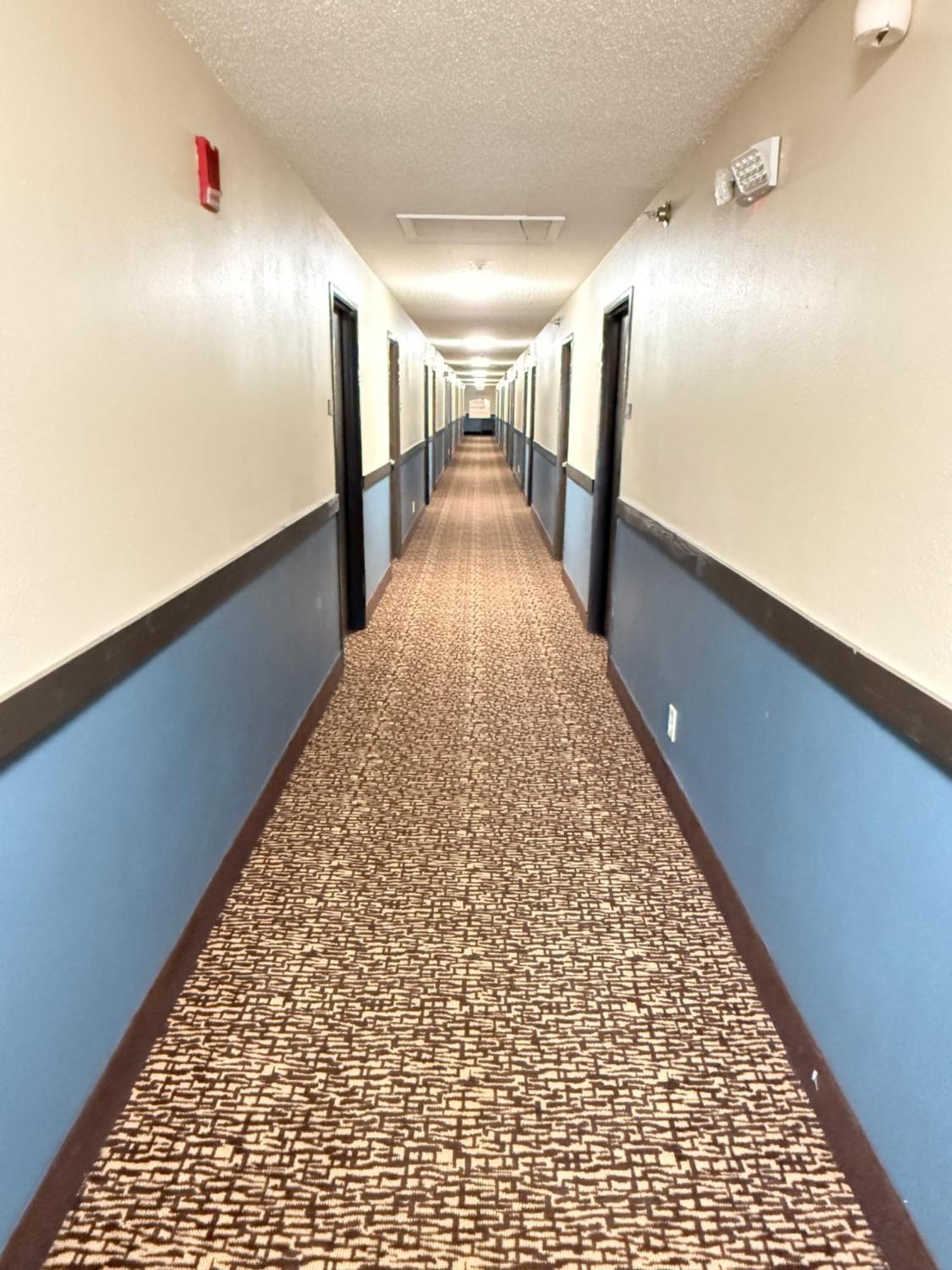 Hotel Super 8 By Wyndham Reedsburg Extérieur photo