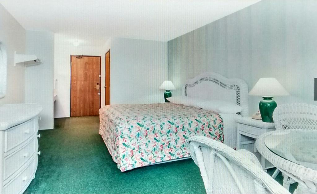 Hotel Super 8 By Wyndham Reedsburg Extérieur photo